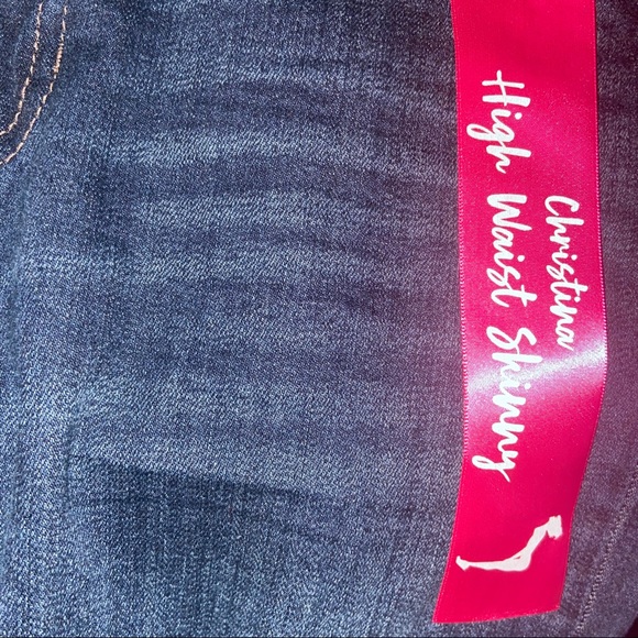 Dollhouse High Waist Skinny Jeans - Picture 4 of 6